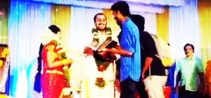 This Crazy B.Tech Student Went To His Prof’s Wedding Just To Get His Assignment Signed