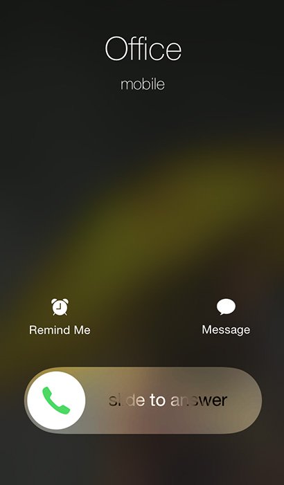 Chekout The Amazing Mystery Behind 2 Options To Answer Phone Call On iPhone