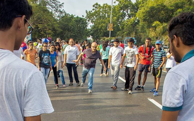 8 REASONS WHY YOU MUST VISIT HAPPY STREETS THIS SUNDAY IN VADODARA!