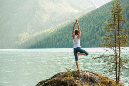This is How Yoga Helps Scoliosis