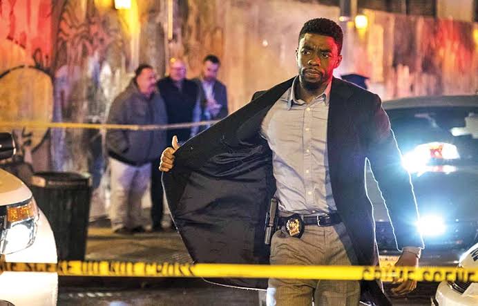 Chadwick Boseman 21 bridges movie