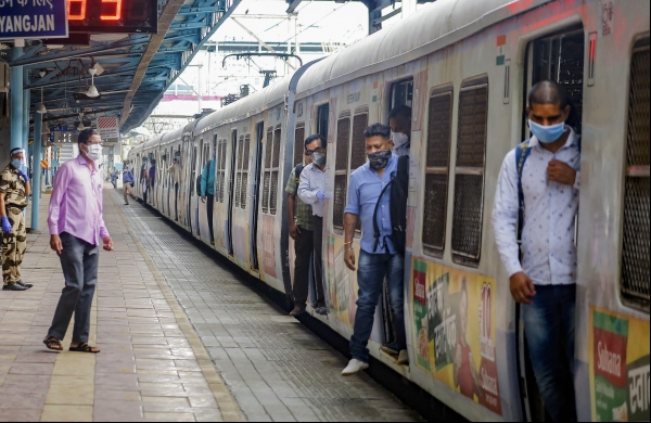 Mumbaikars: Preserve Your Local Train Passes - Possibility of Extension!