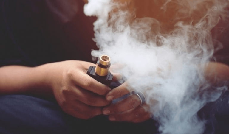 3 Reasons Your School Needs A Vape Detector & How To Choose One