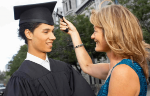 Parent College Loans: 4 Tips For Choosing Lenders