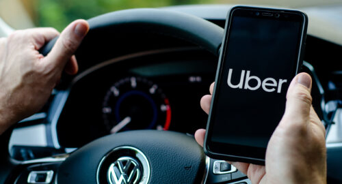 US Man Makes Uber Driver Wait Outside For A Ride Back Home After Robbing The Bank
