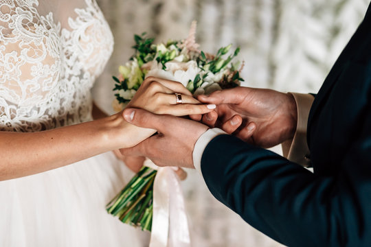 Couple Flee Their Italian Wedding To Avoid Paying £7,000 Bill 