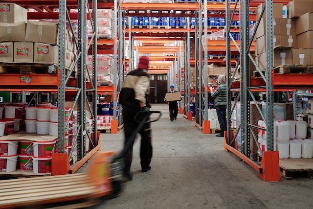Choosing the Right Warehouse Storage Solutions for Your Business